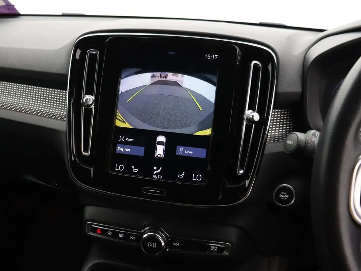2020-volvo-xc40-15-t3-r-design-geartronic-big-30
