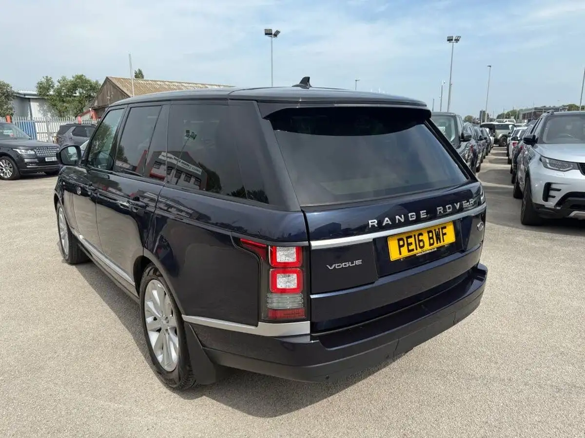 2016-land-rover-range-rover-30tdv6-vogue-30td-v6-awd-big-5