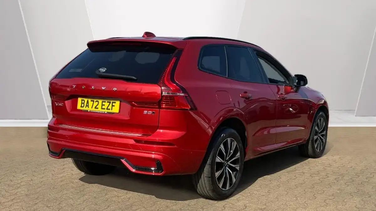 2022-volvo-xc60-20-b5-plus-big-1