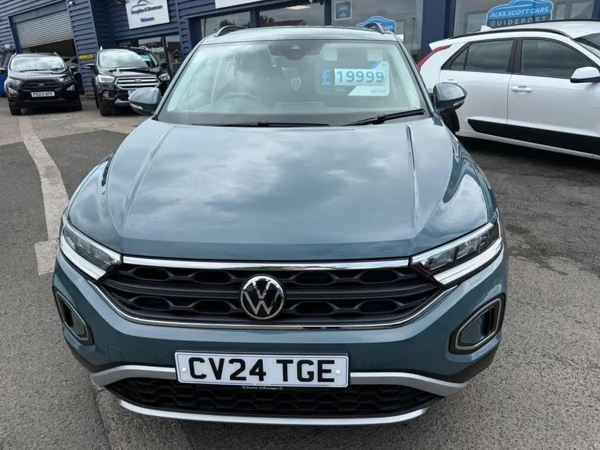 2024-volkswagen-t-roc-10-tsi-life-110ps-big-1