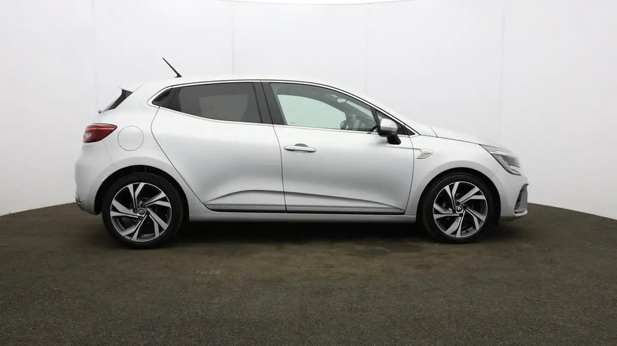 2021-renault-clio-10-tce-rs-line-100bhp-big-53