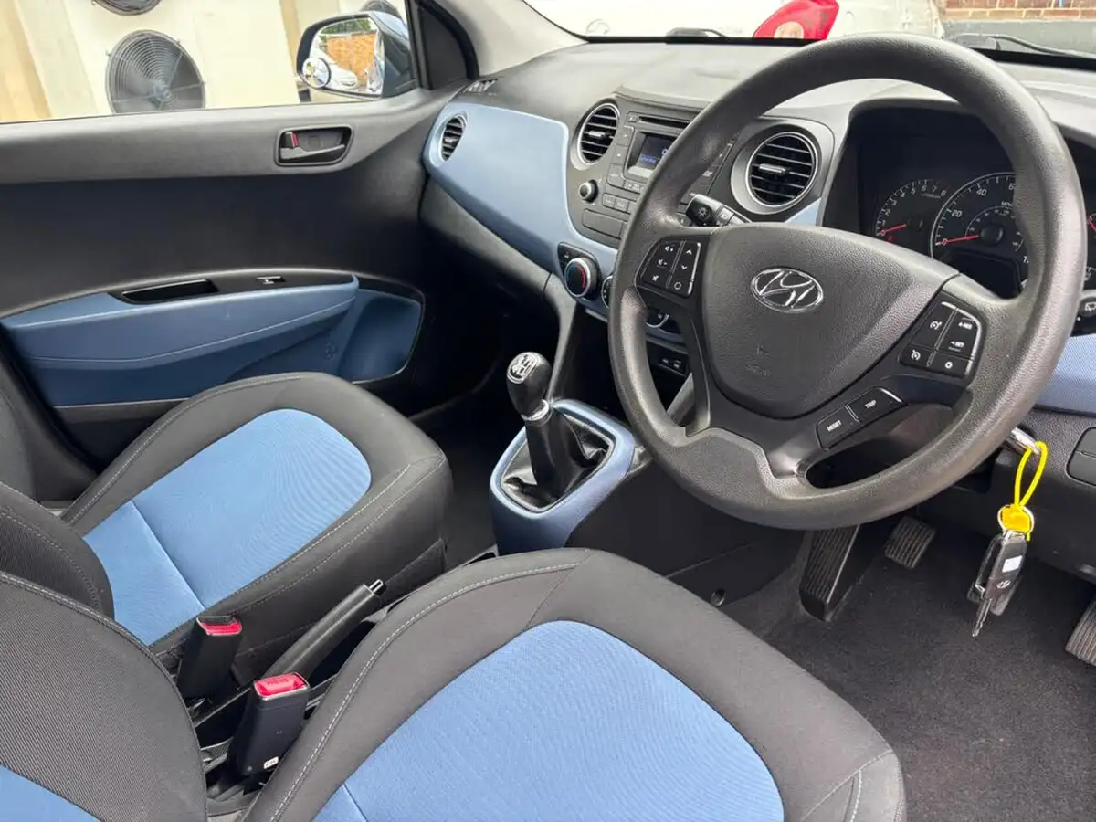 2014-hyundai-i10-10-se-big-7