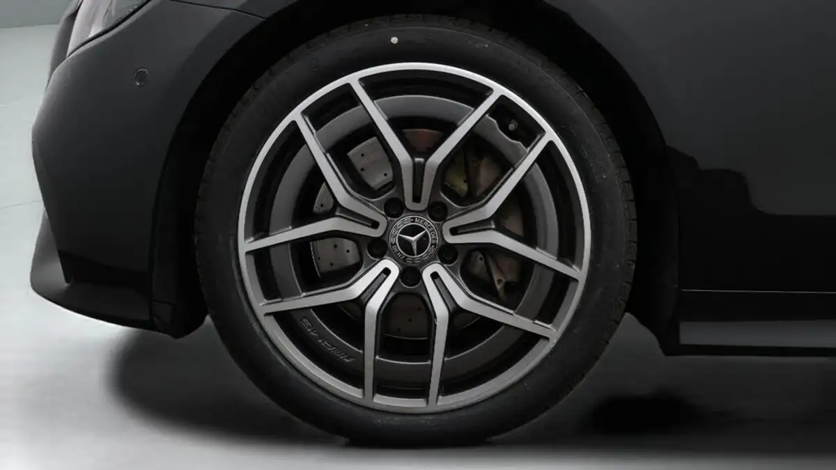 2021-mercedes-benz-e-class-20d-e220d-amg-line-premium-coupe-2d-big-18