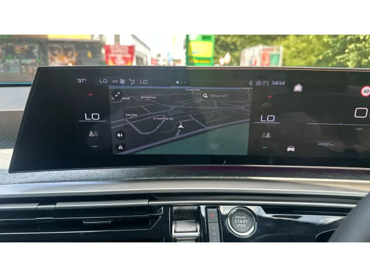 2025-peugeot-3008-suv-12-puretech-allure-136ps-hybrid-e-dsc6-big-35