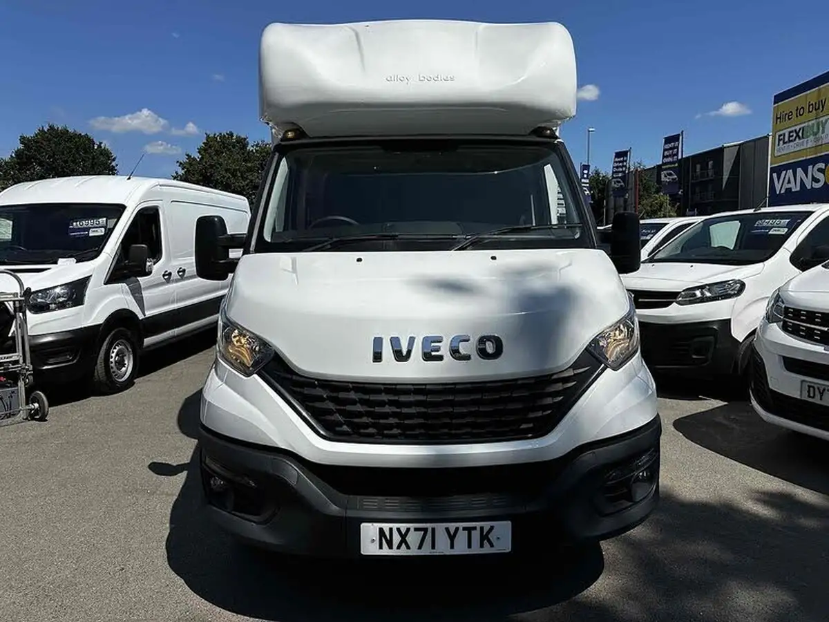2021-iveco-daily-s-class-23td-35s14h-3000-big-10