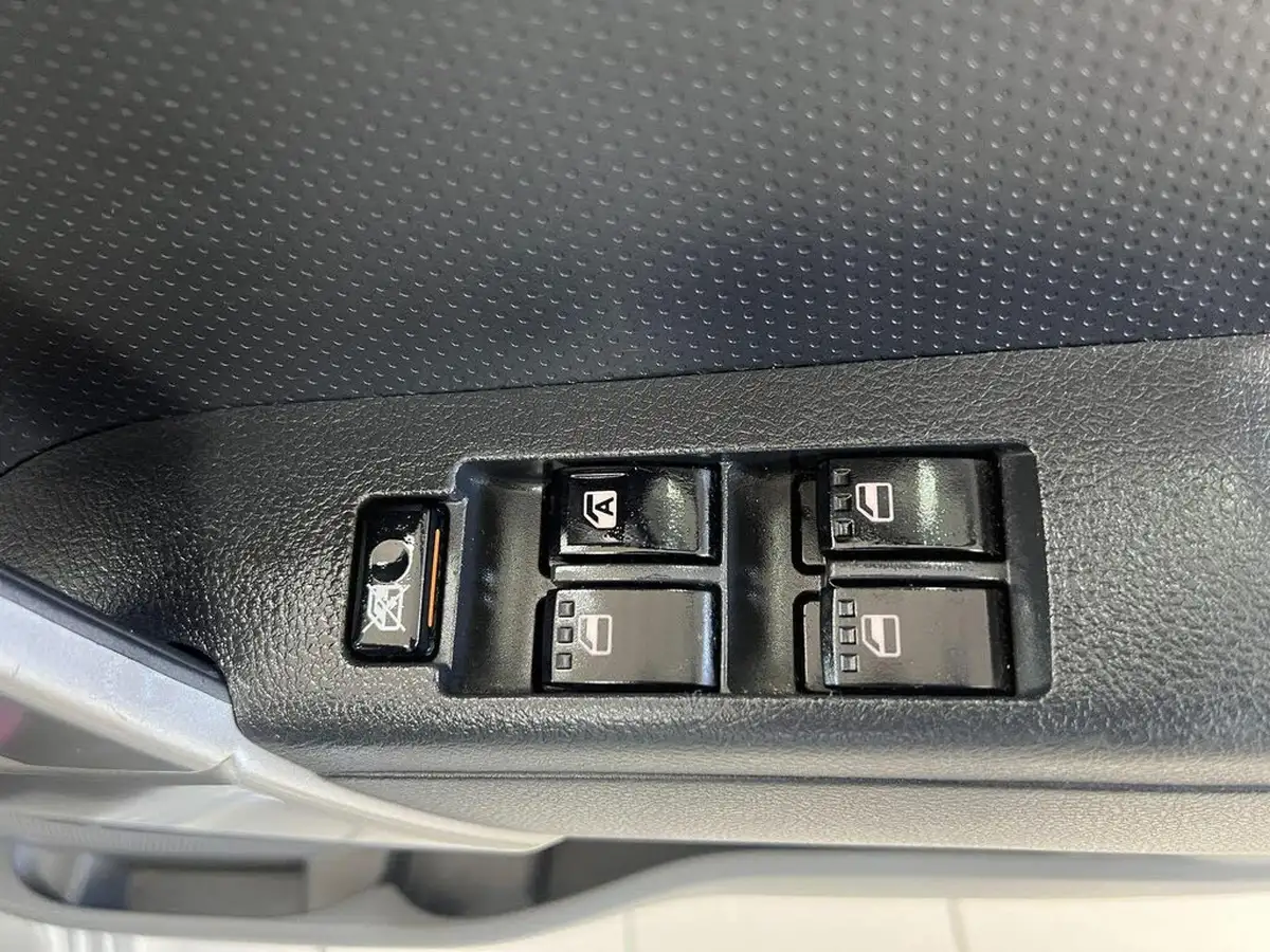 2006-daihatsu-terios-15-se-big-26