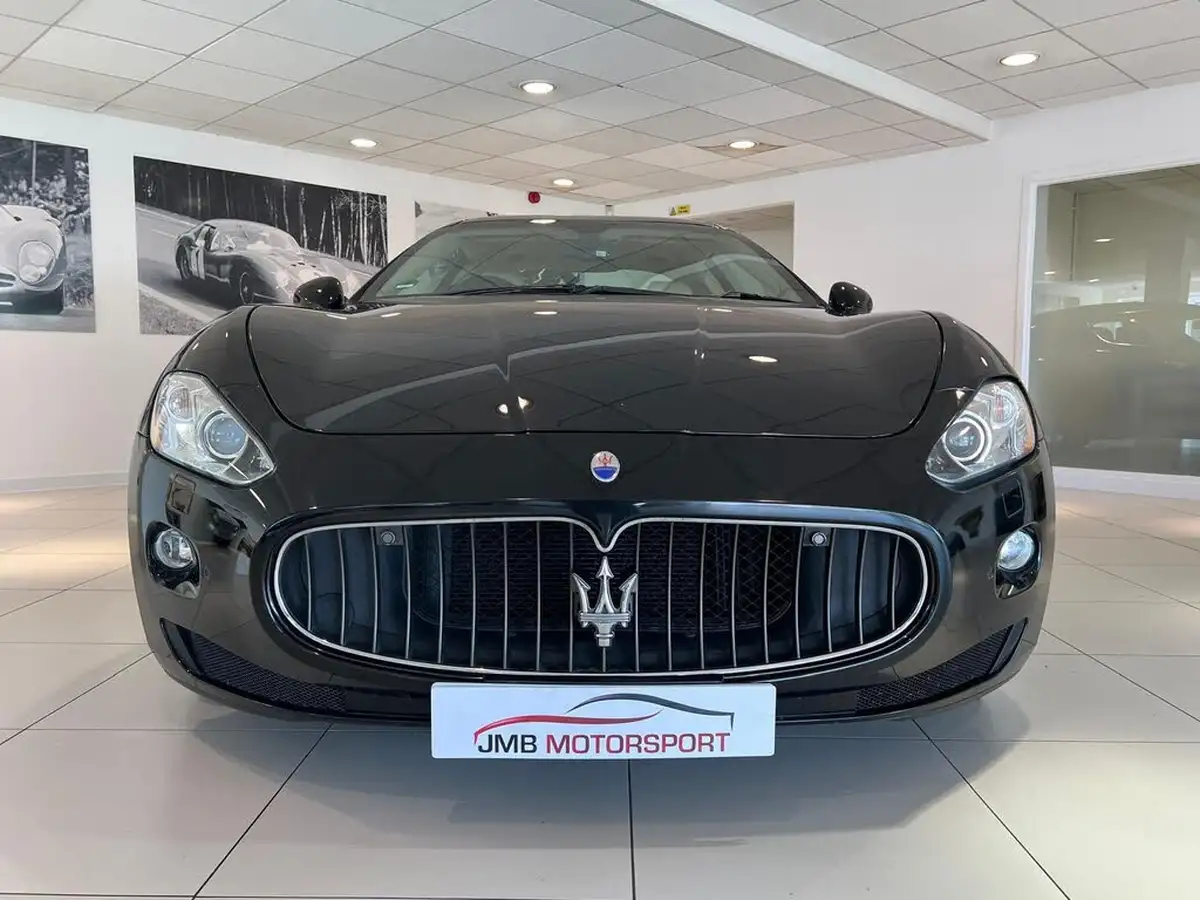 2010-maserati-granturismo-47-s-big-1