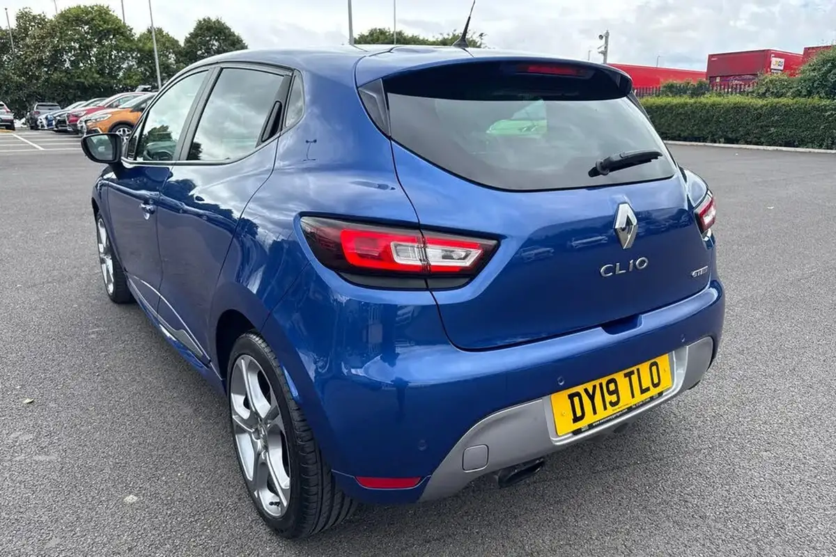 2019-renault-clio-09-tce-gt-line-big-7