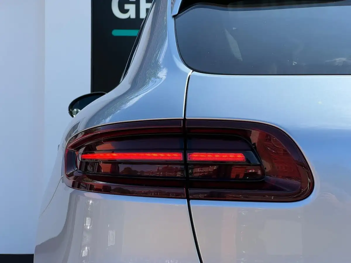 2015-porsche-macan-30td-s-big-40