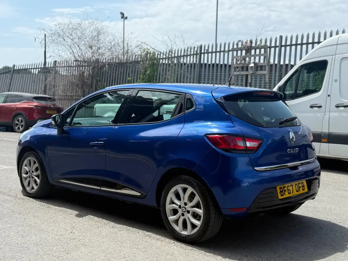 2017-renault-clio-12-dynamique-nav-big-3
