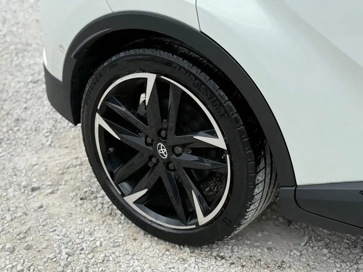 2021-toyota-c-hr-18-vvt-i-gr-sport-big-37