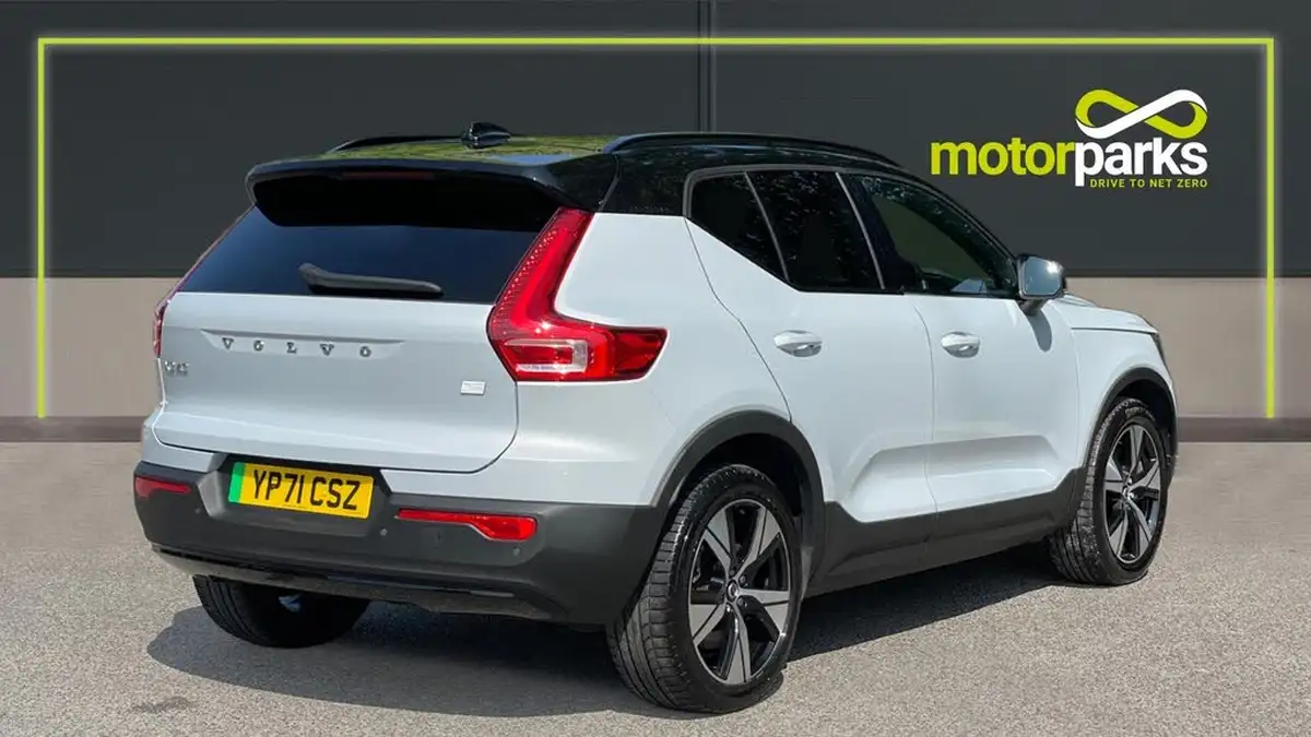 2022-volvo-xc40-e-twin-recharge-plus-big-2