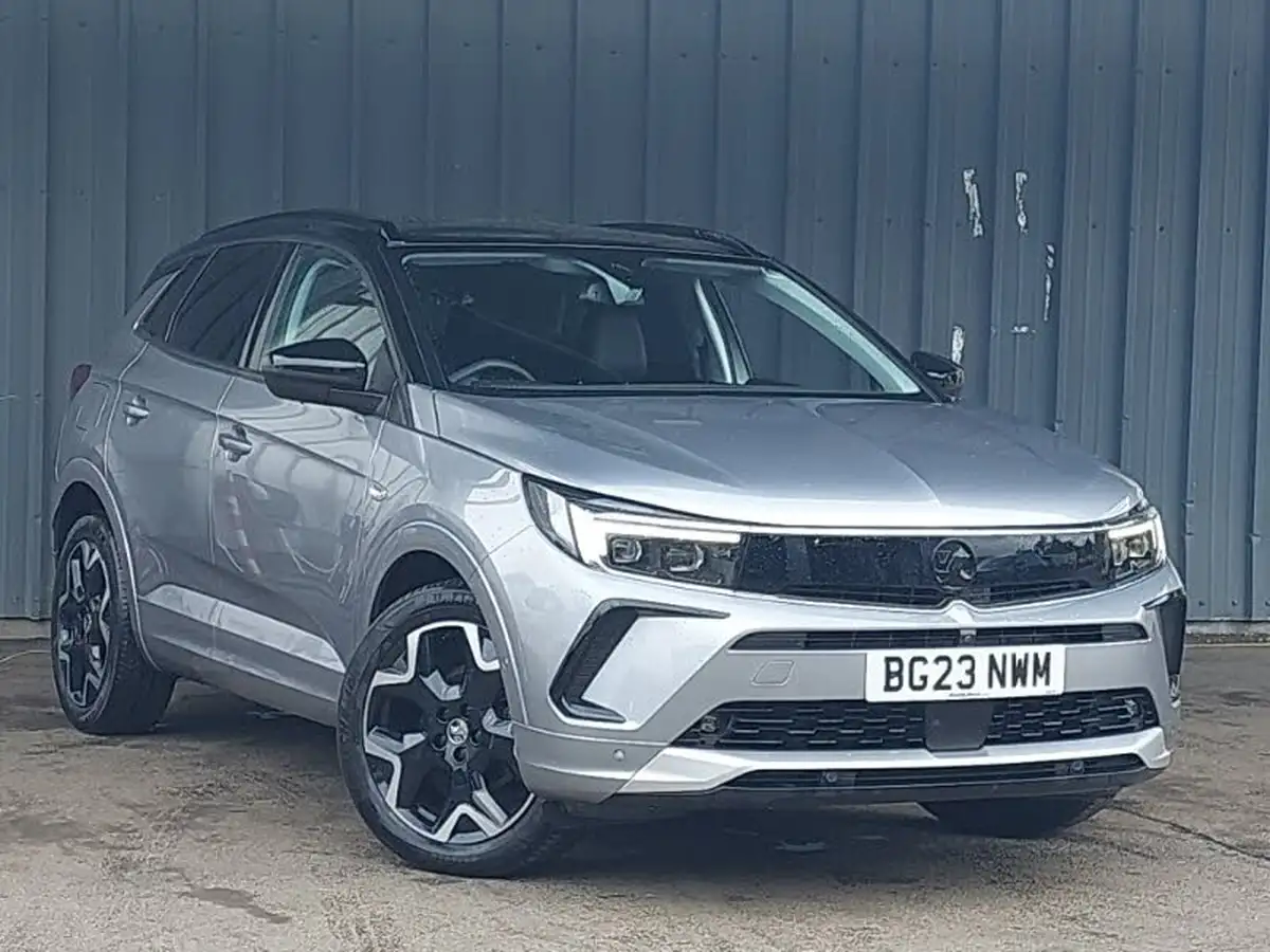 2023-vauxhall-grandland-12-ultimate-130ps-auto-big-0