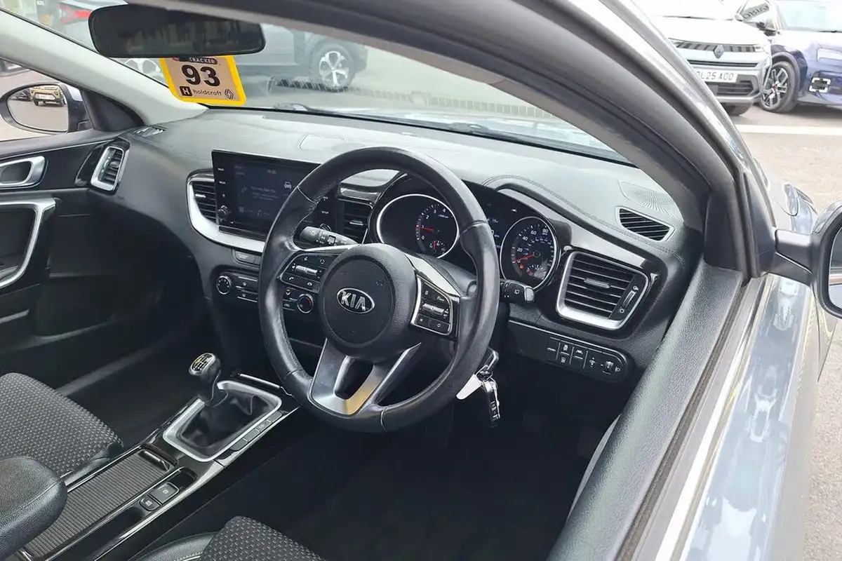 2020-kia-xceed-10-t-gdi-edition-big-27
