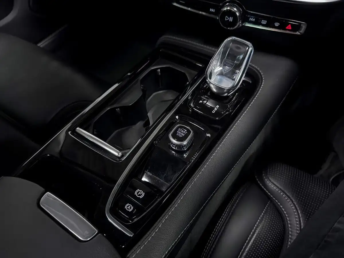 2021-volvo-v60-20-t6-inscription-350bhp-plug-in-hybrid-big-33