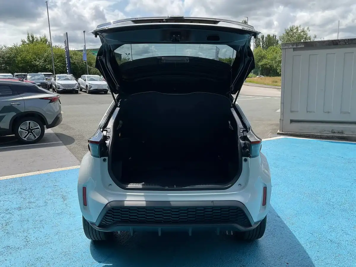 2023-toyota-yaris-cross-15-vvt-i-gr-sport-big-6