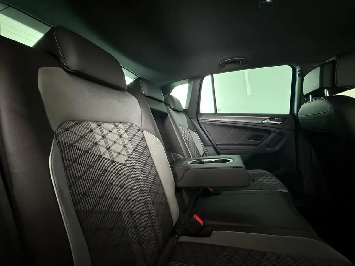 2021-volkswagen-tiguan-15-tsi-r-line-big-16
