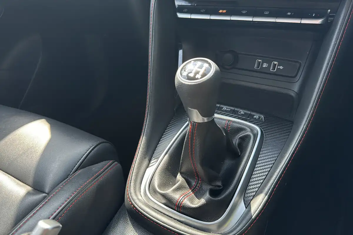 2021-mg-zs-suv-15-vti-tech-exclusive-big-12