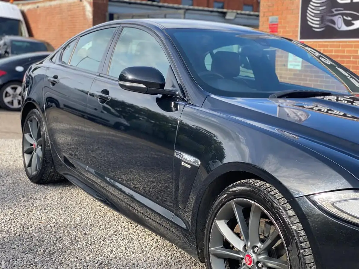 2014-jaguar-xf-22td-r-sport-200ps-saloon-4d-big-23