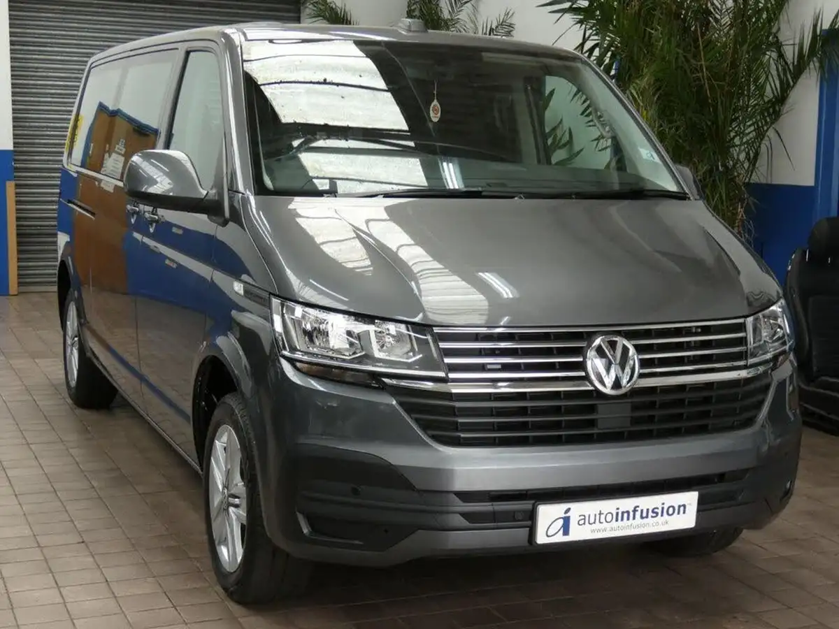 2021-volkswagen-transporter-shuttle-20tdi-t32-se-bmt-lwb-150ps-eu6dt-e-dsg-big-7