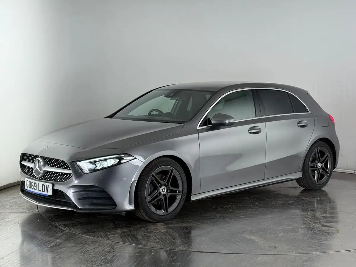 2019-mercedes-benz-a-class-15d-a180d-amg-line-executive-hatchback-5d-big-3