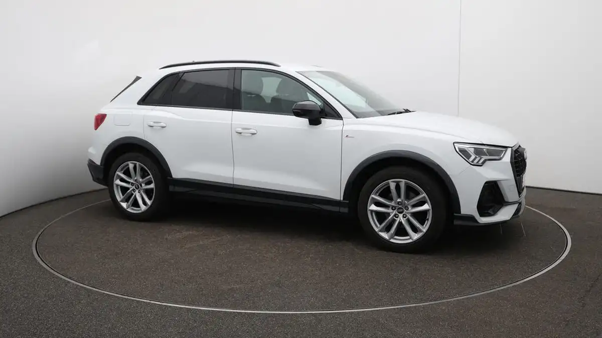 2021-audi-q3-15-35-tfsi-black-edition-codcomfort-sound-pack-station-wagon-big-31