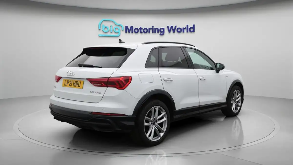 2021-audi-q3-15-35-tfsi-black-edition-codcomfort-sound-pack-station-wagon-big-7