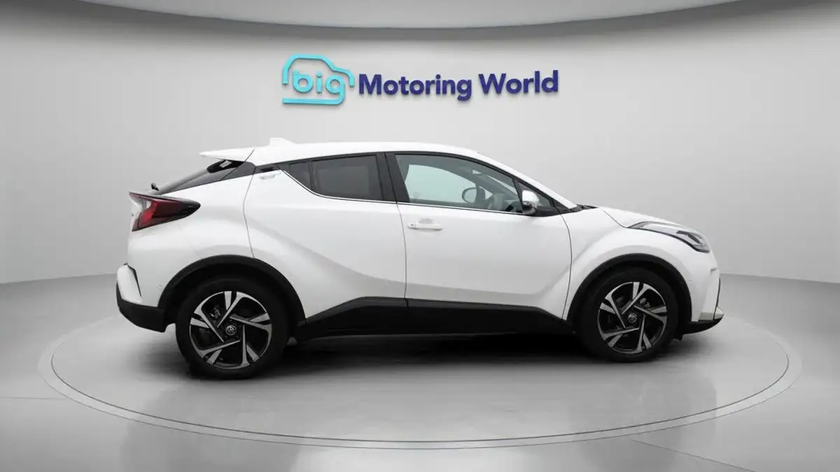 2023-toyota-c-hr-18-vvt-i-design-120bhp-big-8