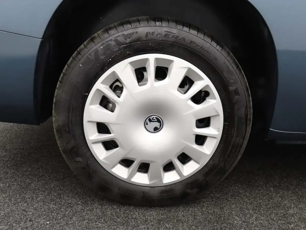 2024-vauxhall-combo-life-e-design-xl-big-6