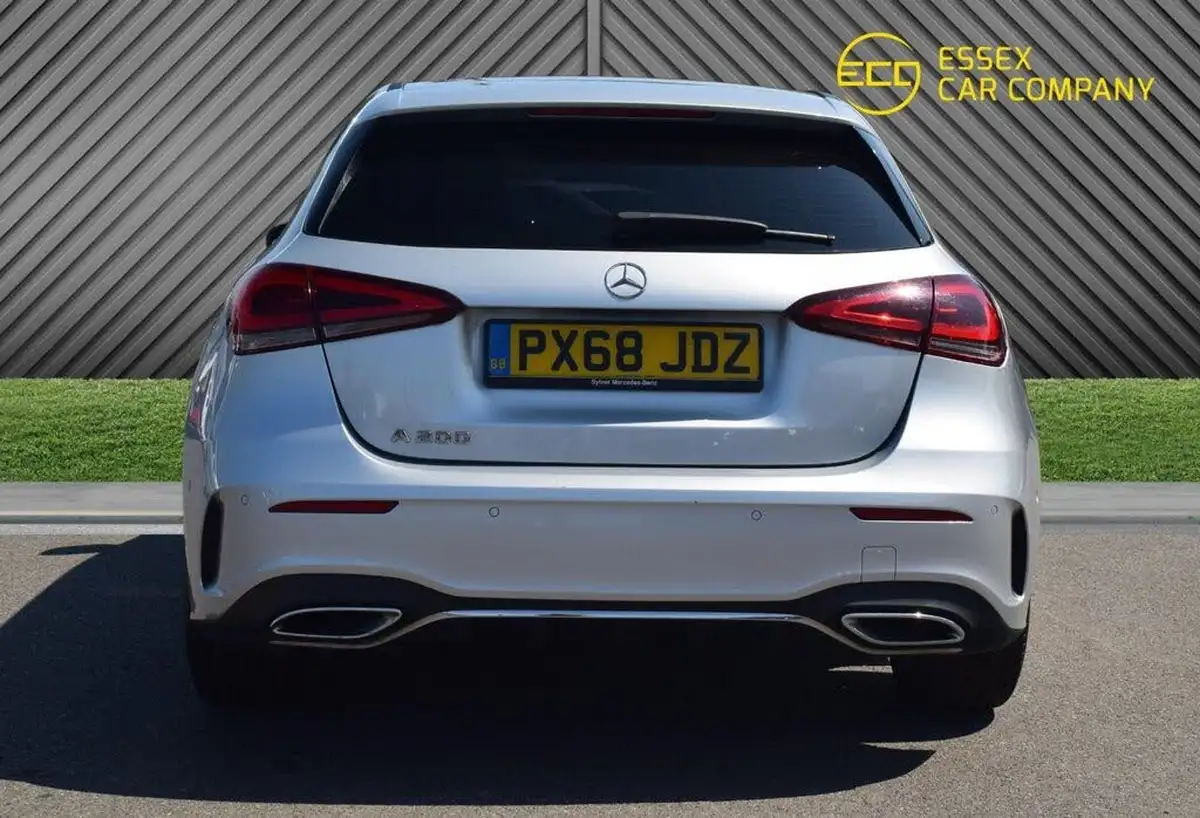2018-mercedes-benz-a-class-13-a200-amg-line-premiumss-hatchback-5d-7g-dct-big-10