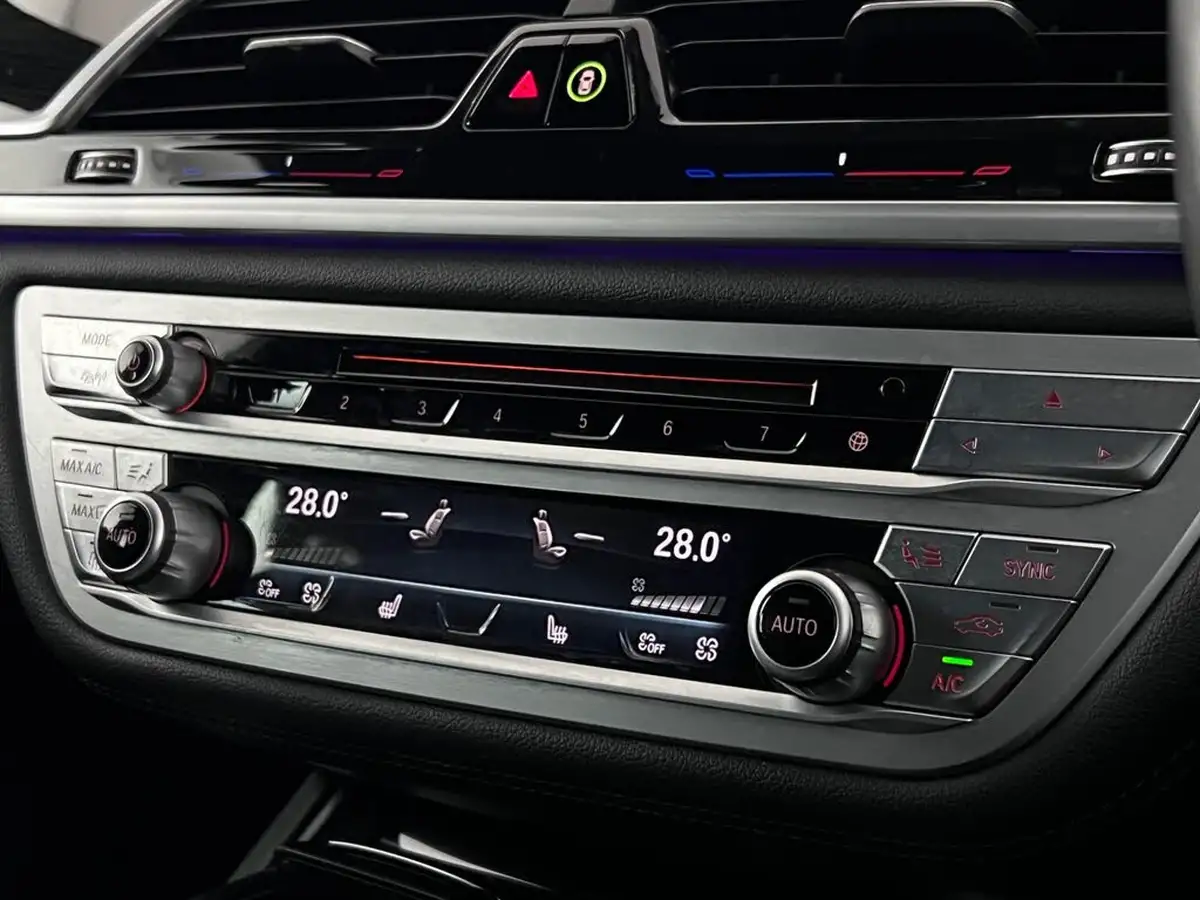 2019-bmw-7-series-30td-730d-m-sport-xdrive-big-43