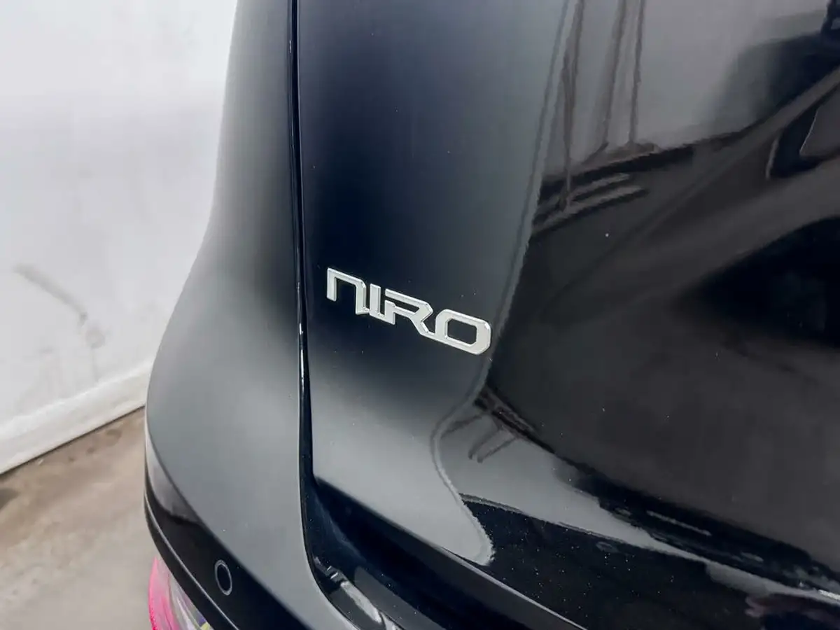 2022-kia-e-niro-ev-3-big-13