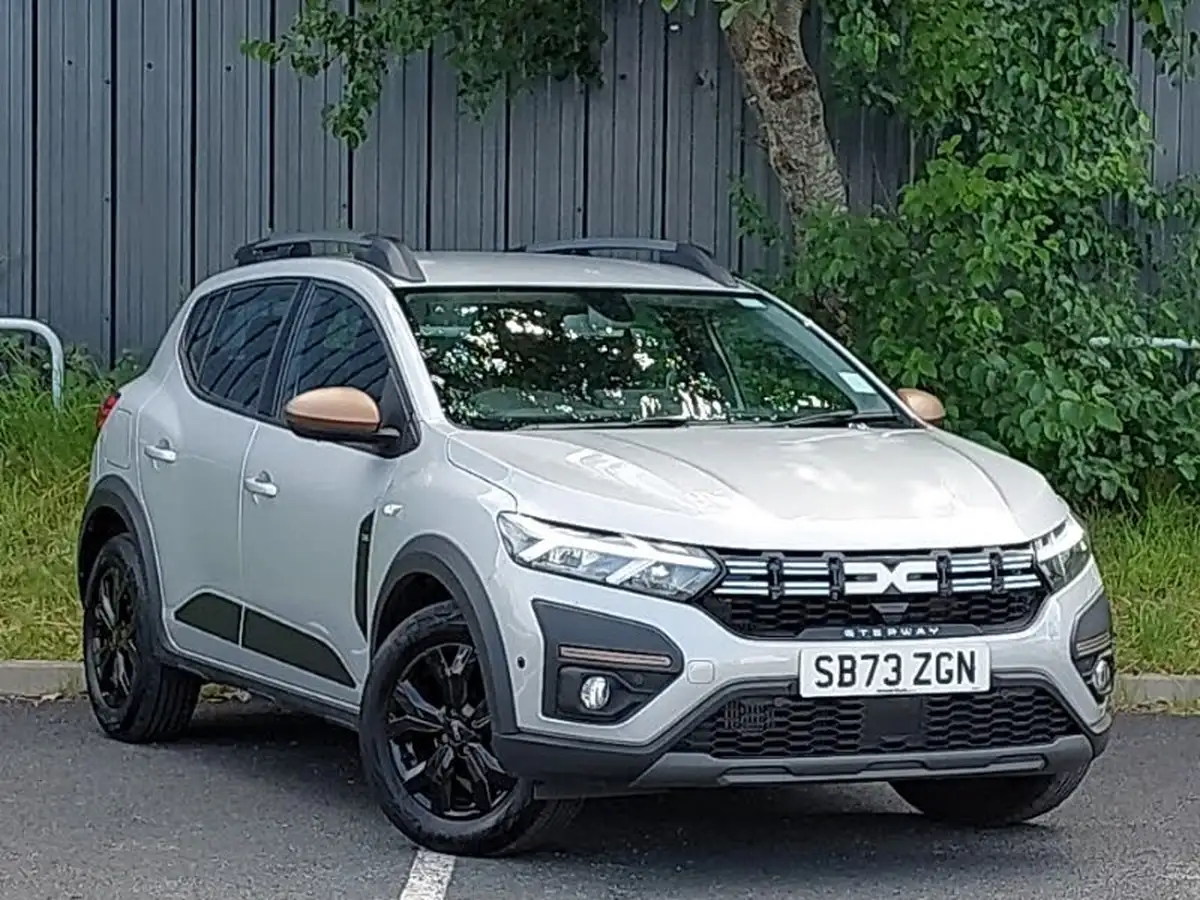 2023-dacia-sandero-stepway-10-tce-essential-90bhp-big-0