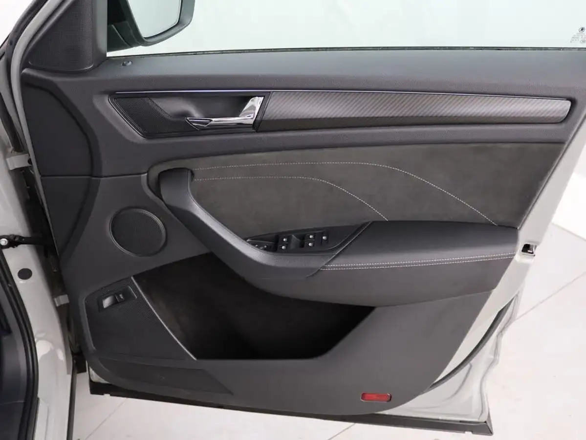 2021-skoda-kodiaq-20-tsi-sportline-big-29