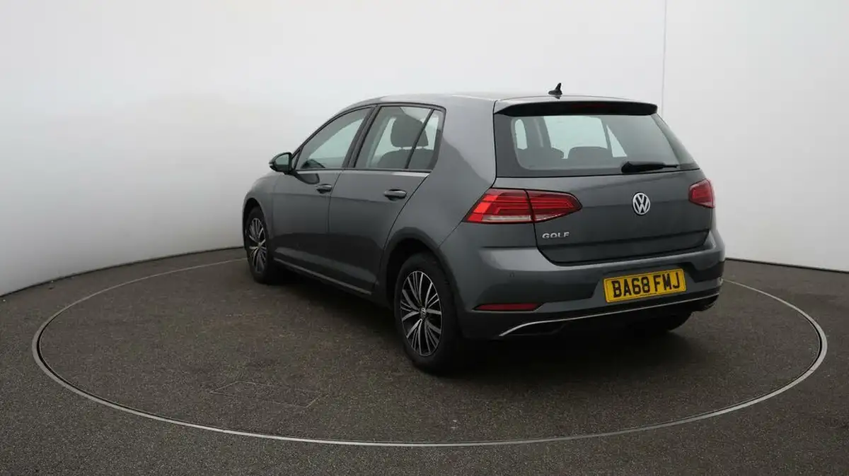2019-volkswagen-golf-16tdi-se-hatchback-5d-dsg-big-59
