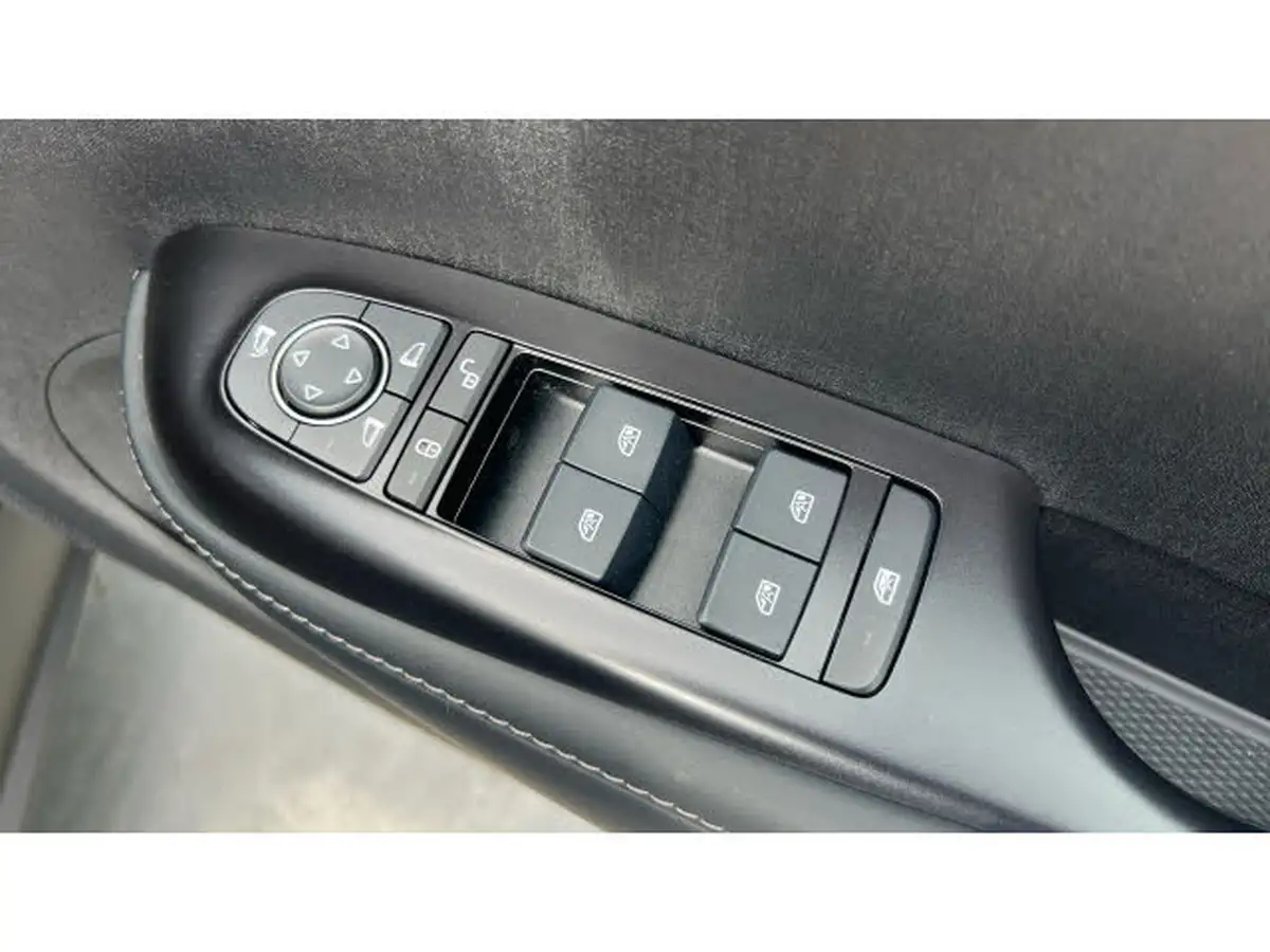 2025-byd-dolphin-e-comfort-big-35