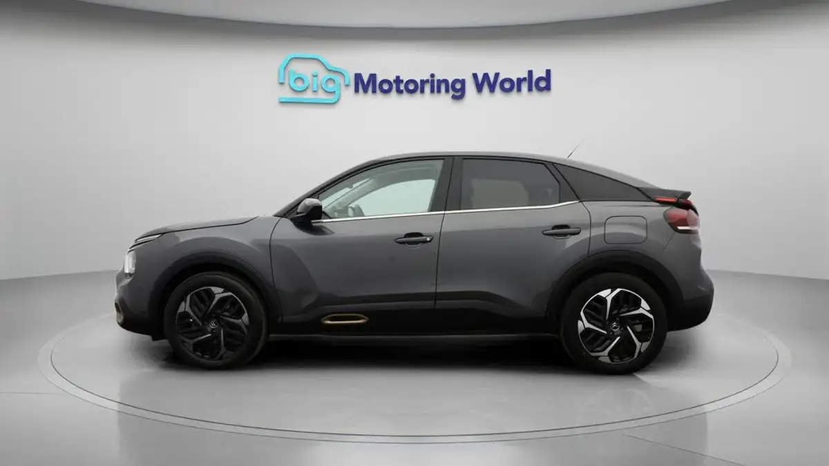 2023-citroen-c4-12-puretech-c-series-edition-eat8-big-4