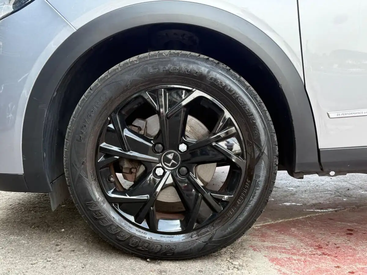 2019-ds-ds-3-crossback-12-puretech-performance-line-155ps-eat8-big-15