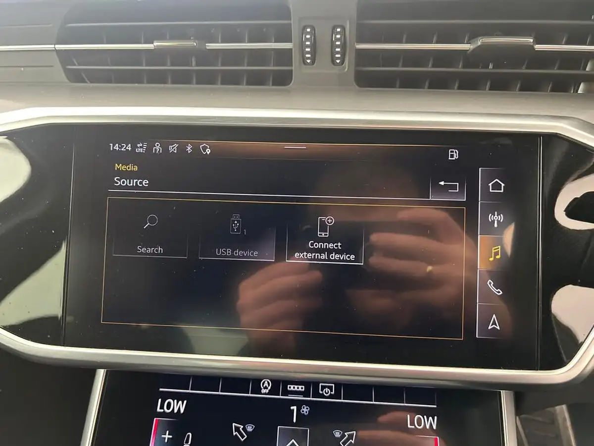 2021-audi-a6-saloon-20-40-tdi-black-edition-big-13