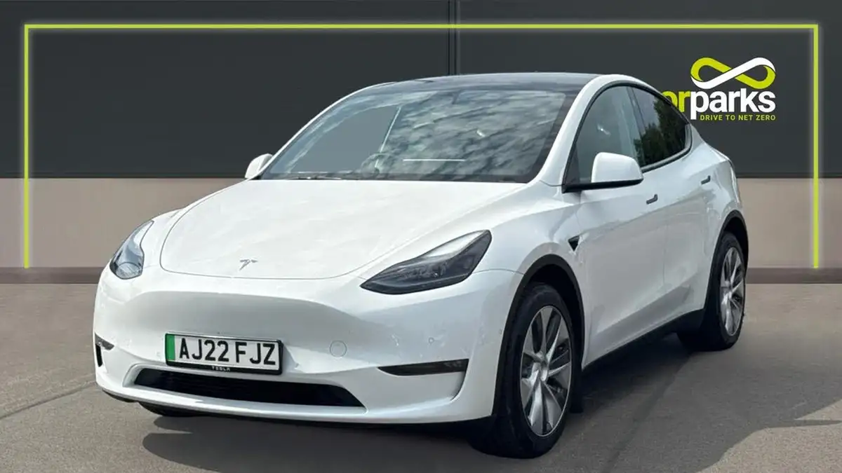 2022-tesla-model-y-e-long-range-big-6