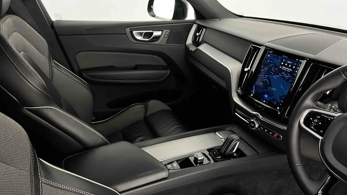 2021-volvo-xc60-20td-b4-r-design-awd-big-33