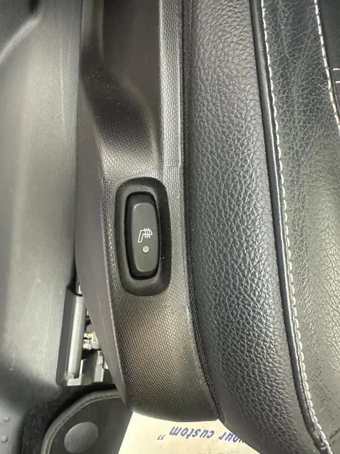 2021-smart-forfour-eq-exclusive-big-12