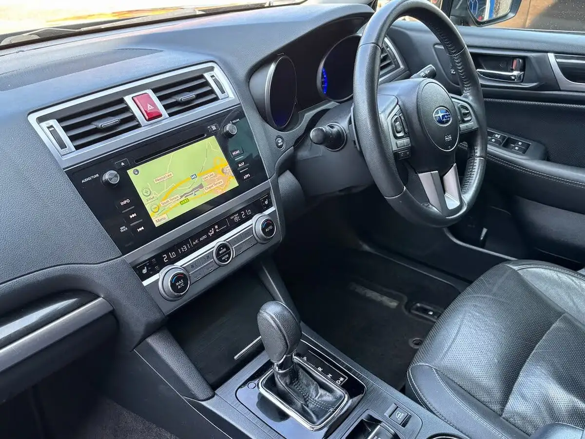 2017-subaru-outback-20td-se-premium-lineartronic-big-15