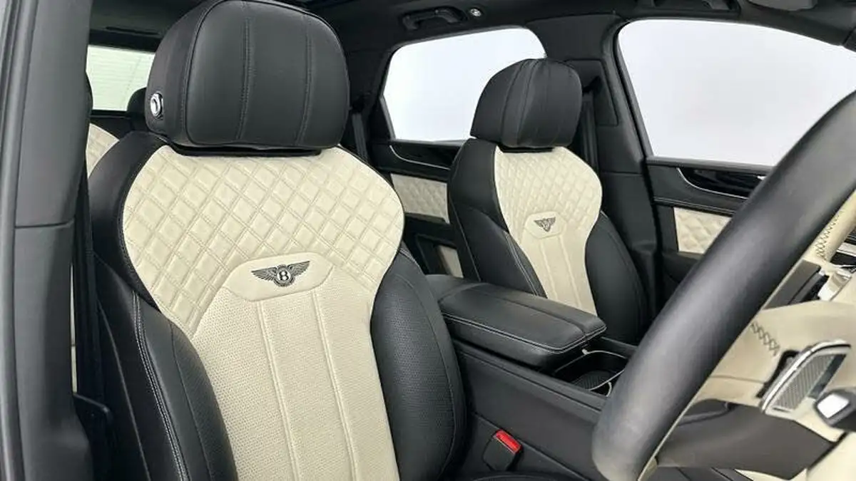 2021-bentley-bentayga-40-v8-big-9