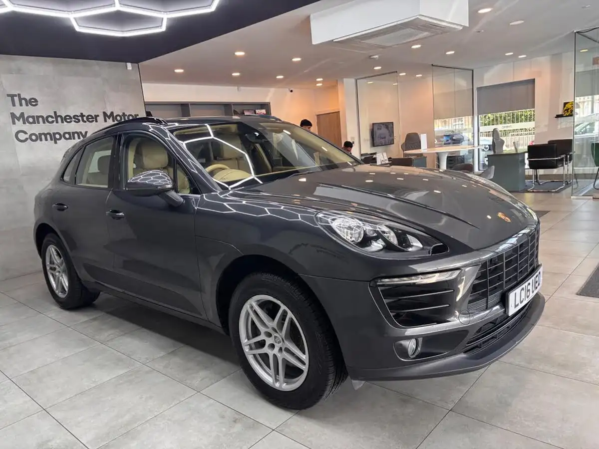 2016-porsche-macan-20-big-7