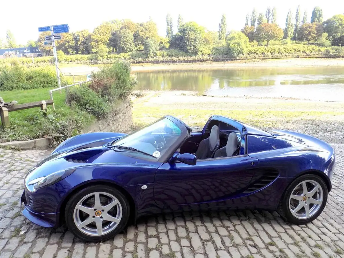 2001-lotus-elise-18-big-51