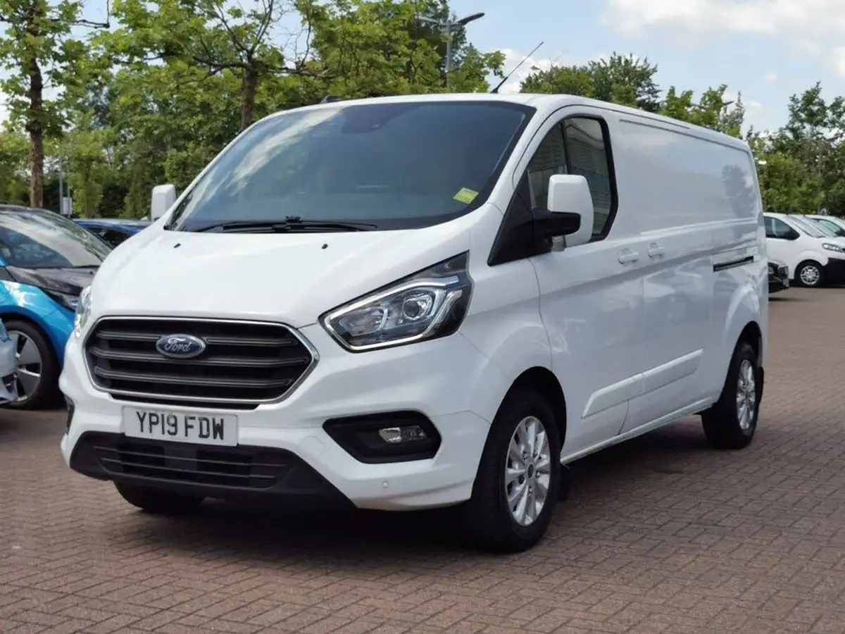 2019-ford-transit-custom-20tdci-300-l1h1-limited-130pseu6dt-panel-van-big-2