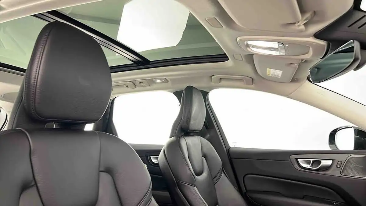 2023-volvo-xc60-20-b5-plus-big-33