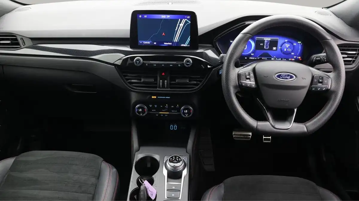 2022-ford-kuga-big-13