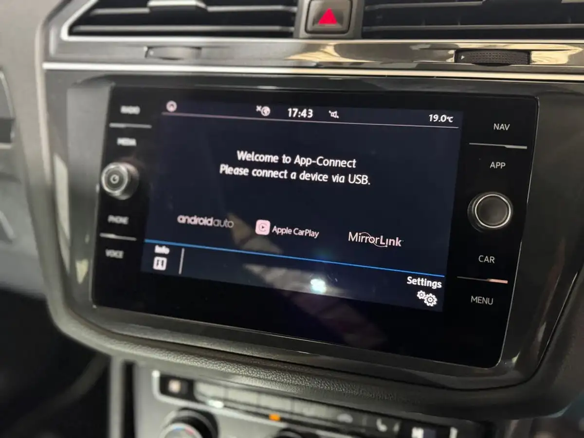 2019-volkswagen-tiguan-20tdi-sel-150ps-scr-4motion-big-23